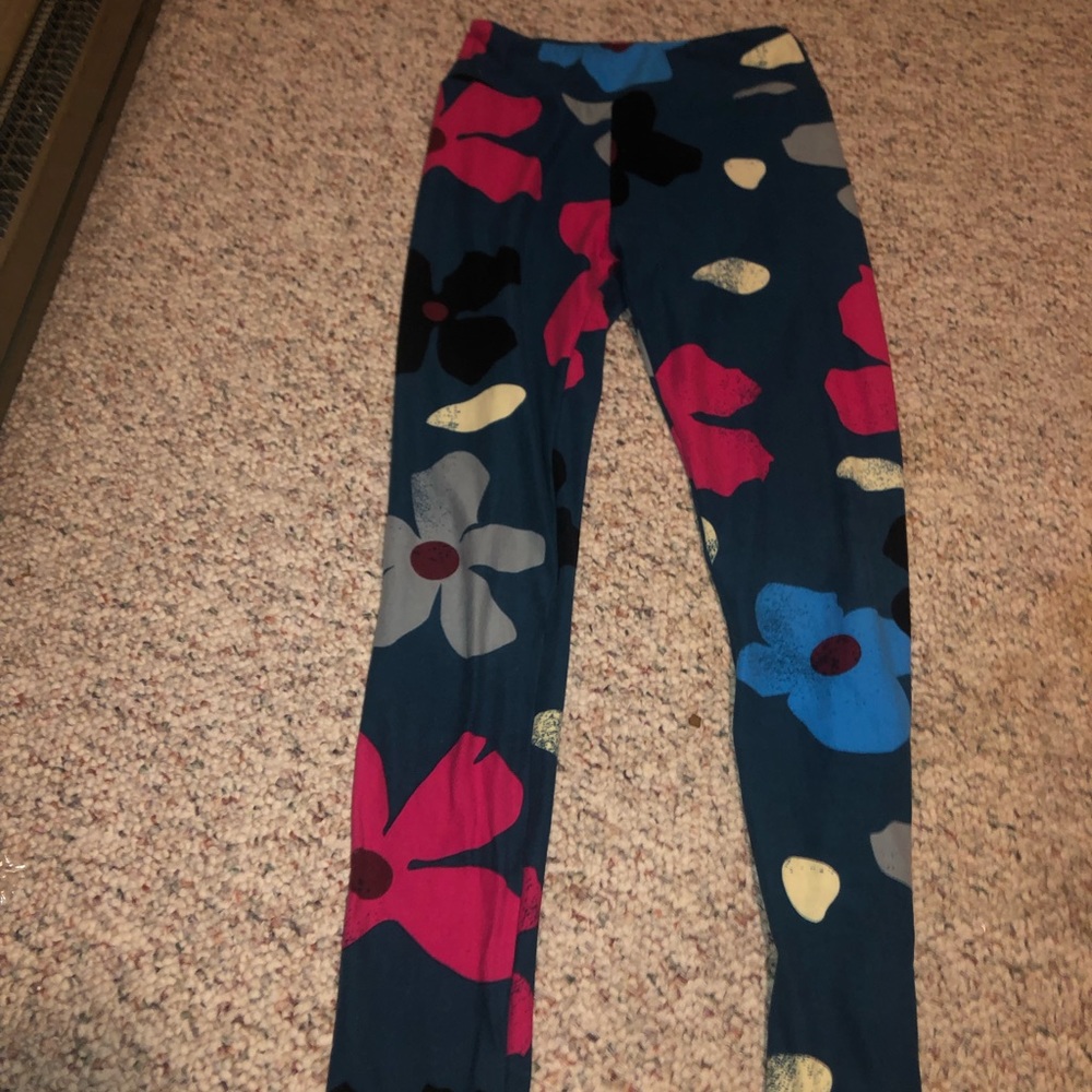 Lula roe leggings